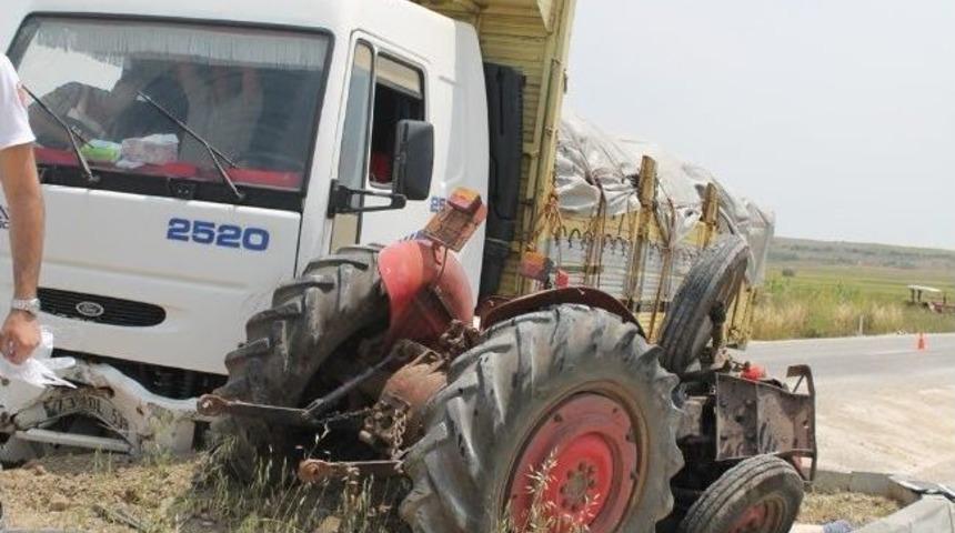 Adana'da Trafik Kazası: 1 &Ouml;l&uuml;