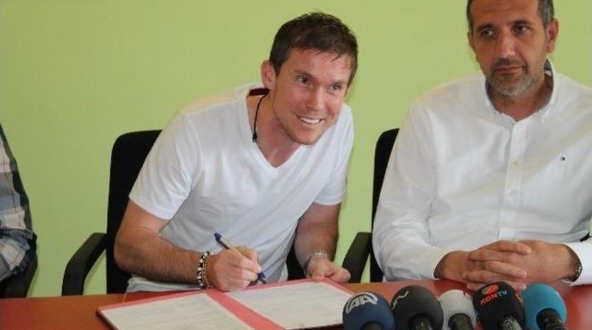 Torku Konyaspor, Aleksandr Hleb İle 1 Yıllık S&ouml;zleşme İmzaladı