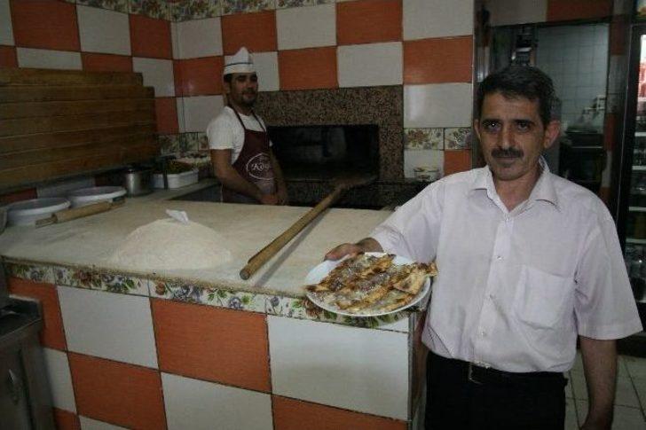 (özel Haber) Başbakan’ın Sofrasına Pide Yapmaktan Gurur Duyan Adam G2