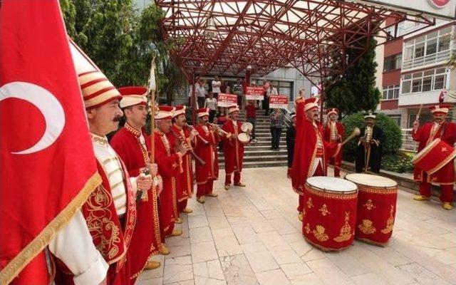 İstanbul’un Fethi Geleneksel Tatlarla Kutlandı