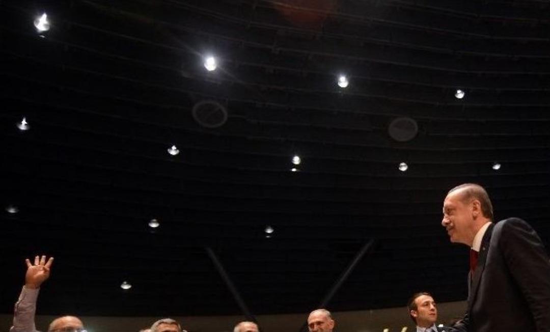 Başbakan Erdoğan: "siyasette &Uuml;&ccedil; D&ouml;nem Kuralıyla Makamları Gen&ccedil;lere Devrediyoruz&rdquo;