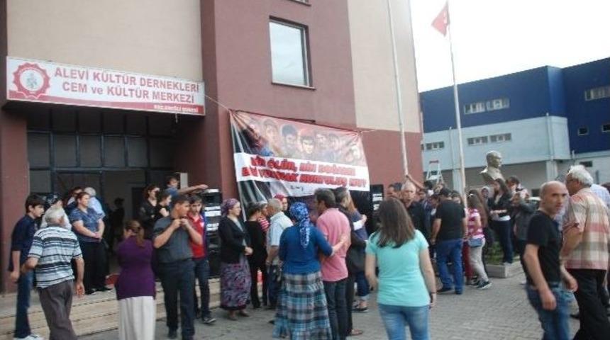 Cemevi &Ouml;n&uuml;nde &lsquo;adalet N&ouml;beti&rsquo;