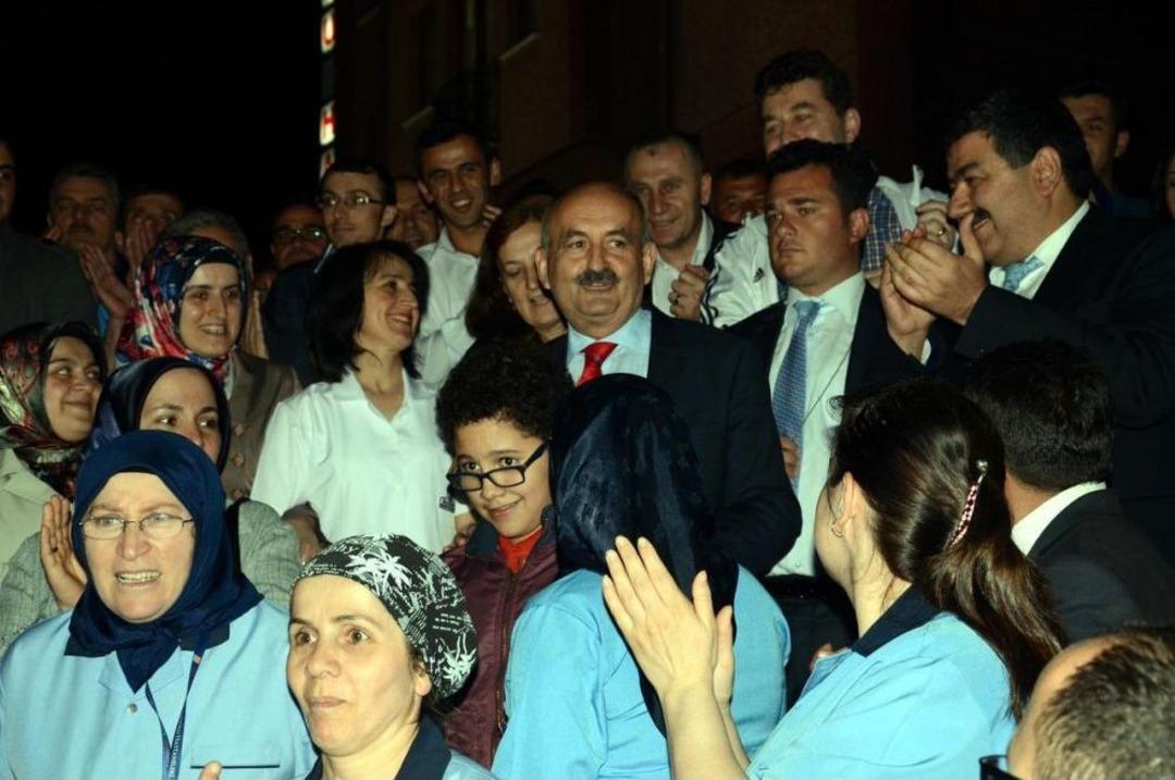 Sağlık Bakanı M&uuml;ezzinoğlu: