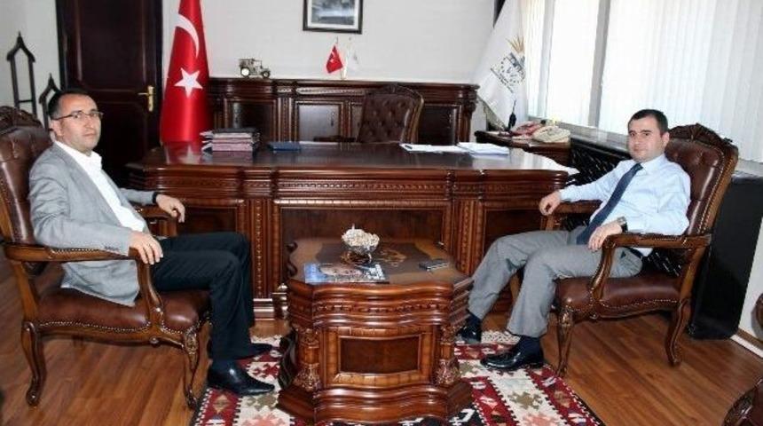 Kaymakamı Sezer&rsquo;den Belediye Başkanı Yılmaz&rsquo;a Ziyaret
