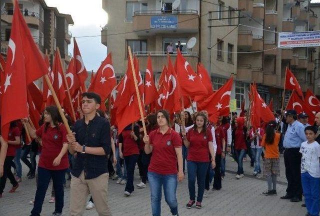 Akşemseddin Dualarla İstanbul’a Uğurlandı