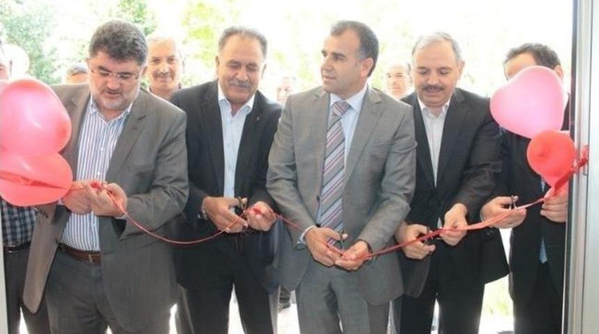 Sudurağı Beldesi&rsquo;nde Bayanlar El Emeği G&ouml;z Nuru Eserlerini Sergiledi