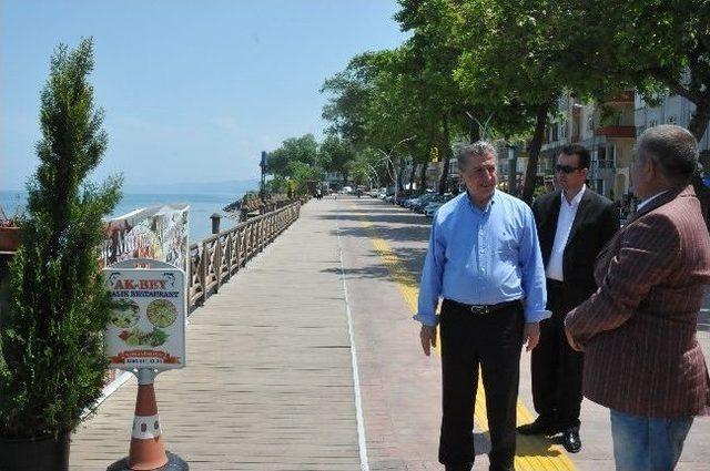 Tbmm Eski Başkanı Köksal Toptan Ailesiyle Birlikte Akçakoca’da