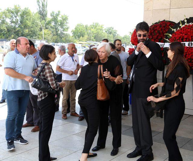 İş adamı Ayhan Bozkurt, Ankara'da son yolculuğuna uğurlandı