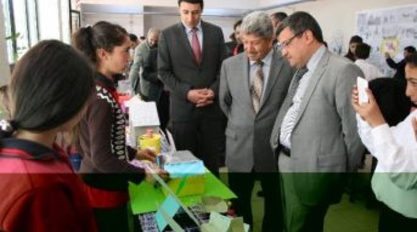 Pasinler'de Resim Ve Tasarım Sergisinin A&ccedil;ılışı Yapıldı