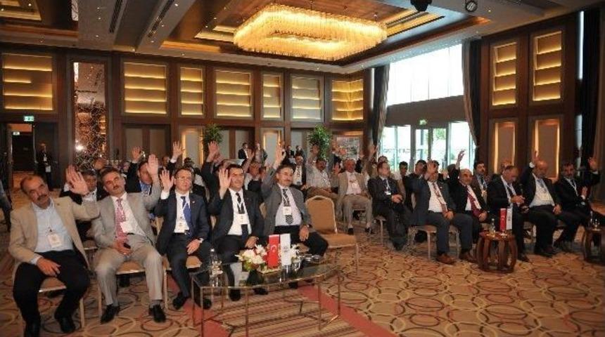 D&uuml;ndar, &Uuml;&ccedil;&uuml;nc&uuml; Kez Bursa Belediyeler Birliği Başkanı Oldu