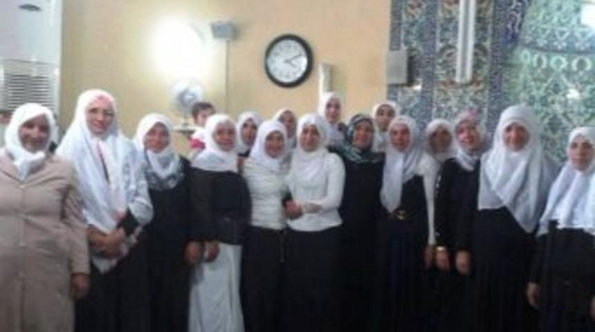 Bayan Kur'an Kursu &Ouml;ğrencilerinden Hatim