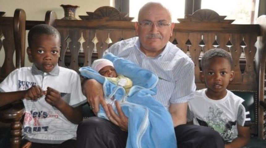 Afrikalı &Ccedil;ocuklar &Uuml;rg&uuml;p Belediyesi Tarafından S&uuml;nnet Ettirilecek