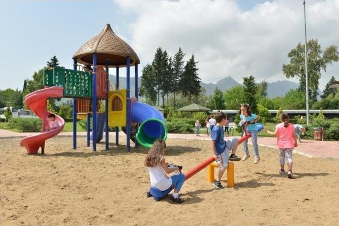 Minik &Ouml;ğrenciler K&uuml;&ccedil;&uuml;k Dostları İle Buluştu