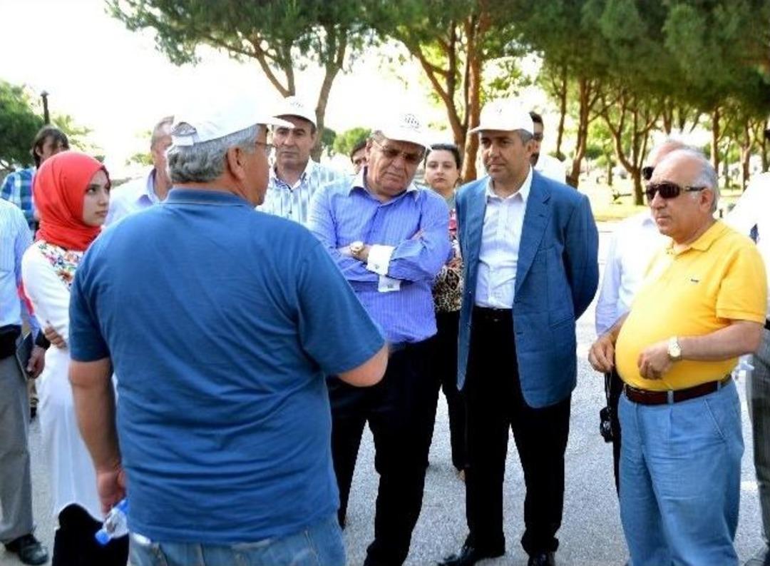 Ato Y&ouml;netim Kurulu Ve Meclis &Uuml;yeleri, &Ccedil;anakkale Ticaret Ve Sanayi Odasını Ziyaret Etti