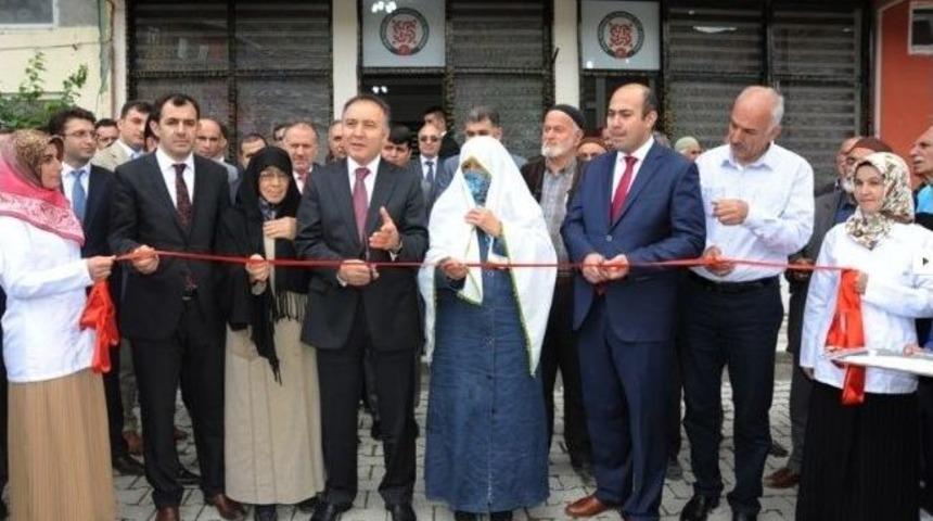 Vali Altıparmak Uzundere&rsquo;de İncelemelerde Bulundu