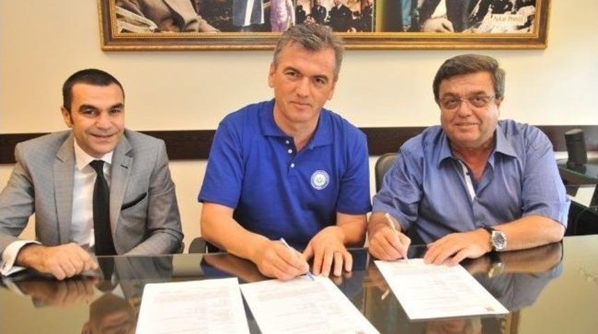 Nil&uuml;fer Belediyespor&rsquo;da &Ouml;zt&uuml;rk D&ouml;nemi