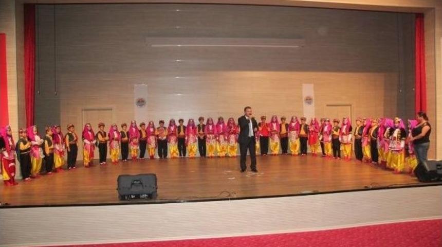 Halkoyunları Topluluğu Milli Oyunları Sergiliyor