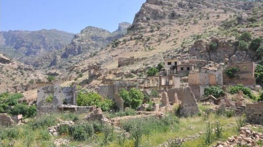 Asuriler K&ouml;ylerine D&ouml;nd&uuml;