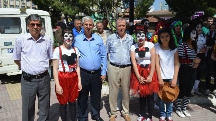 S&ouml;ke Kız Meslek Lisesi &Ouml;ğrencileri Okul &Ouml;ncesi Eğitime Dikkat &Ccedil;ekti