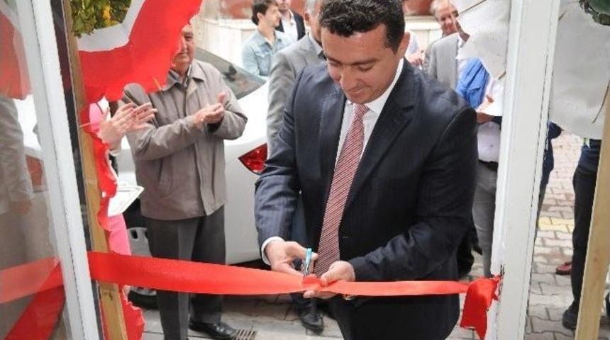 Boz&uuml;y&uuml;k'te İşyeri A&ccedil;ılışı