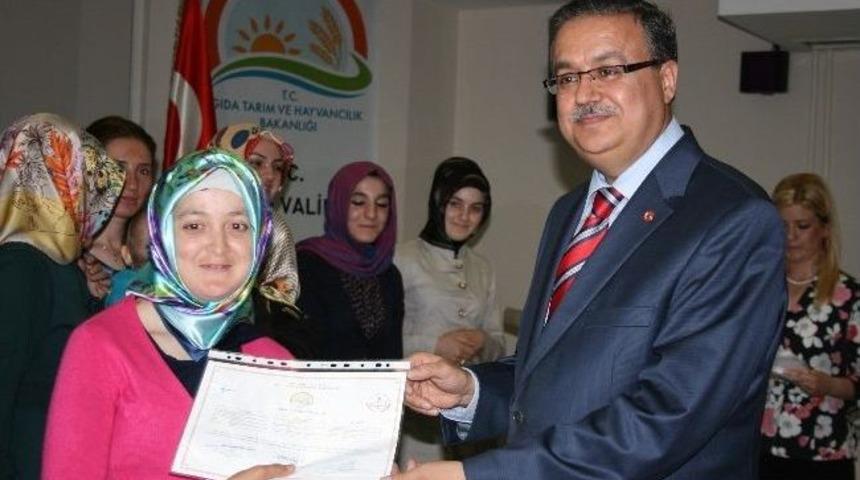 T&ouml;renle Sertifikalarını Aldılar