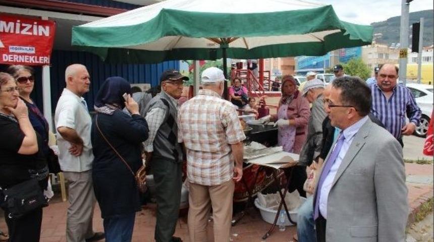 Altınoluk&rsquo;ta Soma Şehitleri İ&ccedil;in Lokma Hayırı