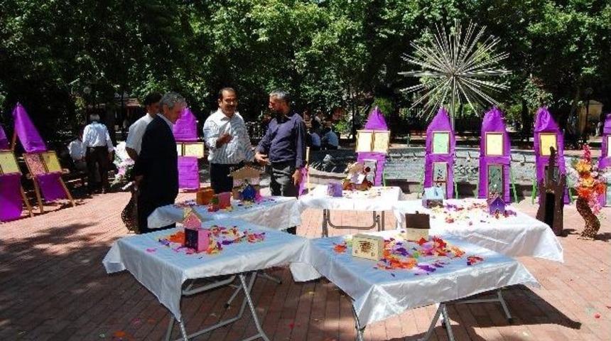 Bilgi Ve K&uuml;lt&uuml;r Evlerinden El Sanatları Sergisi