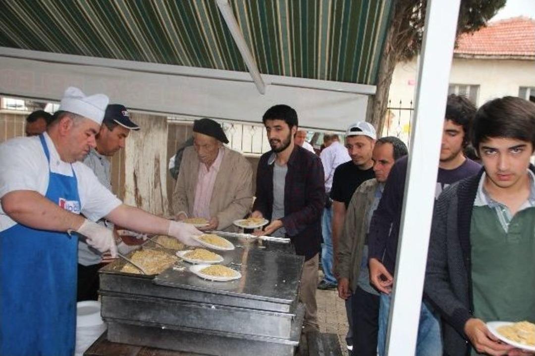 Soma Ve Bosna Hersek'te Hayatını Kaybedenler İ&ccedil;in Mevlit Okuttular
