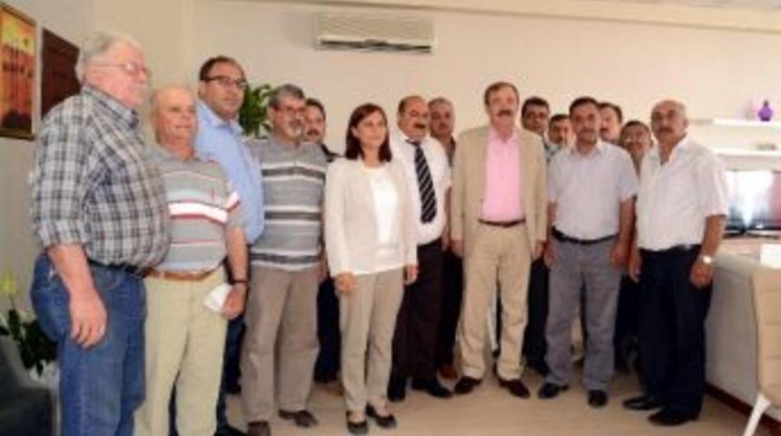 Oto Sanatkarları Akdeniz Belediyesi&rsquo;ni Ziyaret Etti