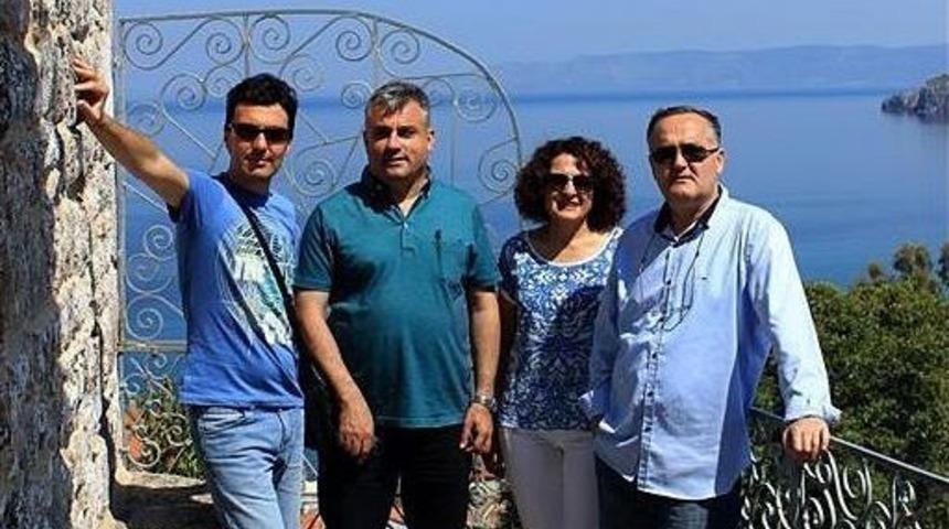 Balıkesirli Akademisyenler Midilliye Gitti