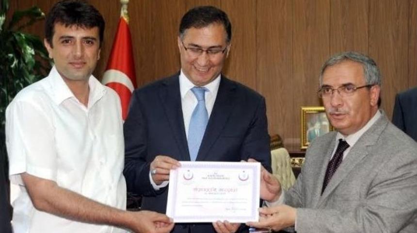 Bilecik'te Sigarayı Bırakanlara Teşekk&uuml;r Belgesi