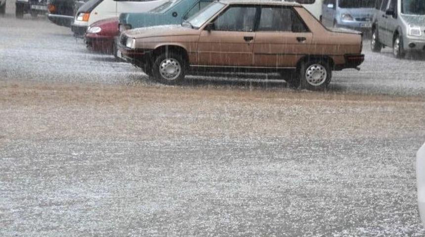 Simav&rsquo;ı Dolu Vurdu