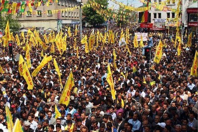 Bdp Ağrı’da Miting Yaptı