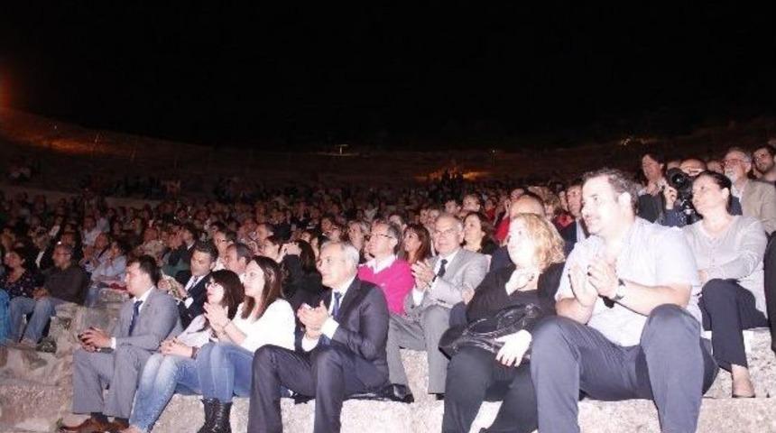 Antik Kentin B&uuml;y&uuml;l&uuml; Atmosferinde Muhteşem Konser