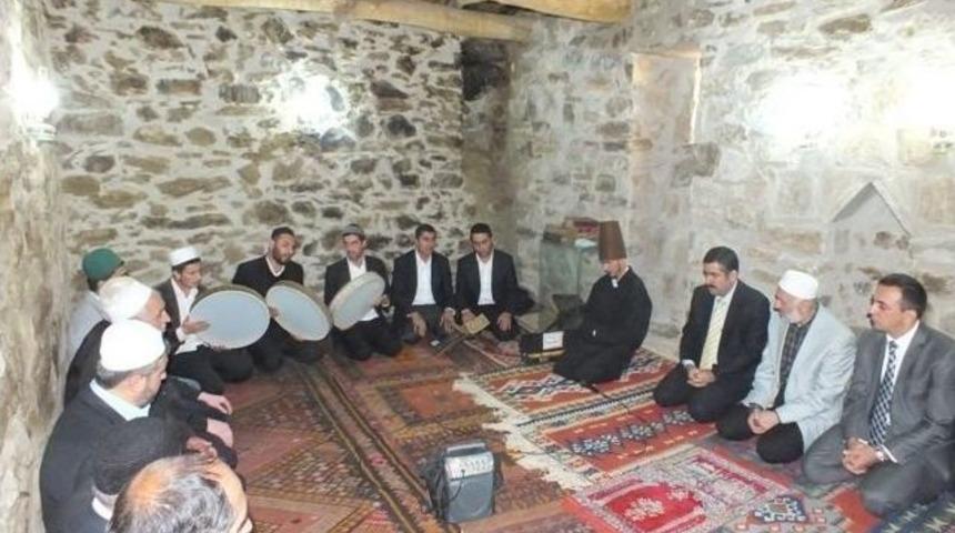 Fekiye Teyran Bah&ccedil;esaray&rsquo;da Anıldı