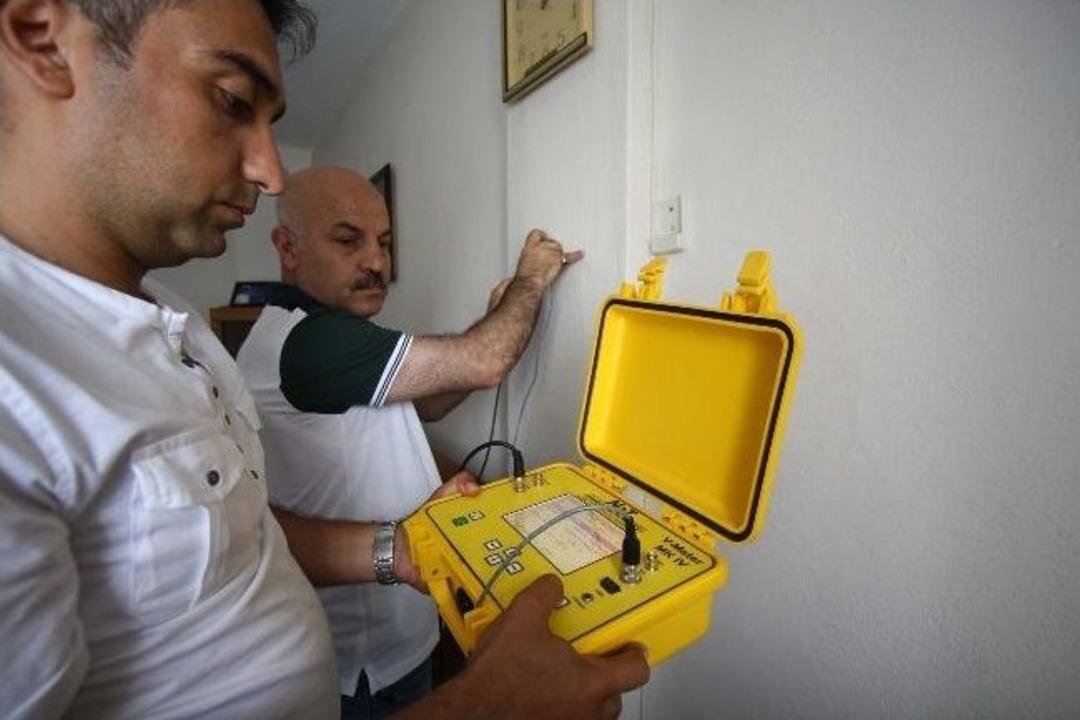 İzmir'in Binalarını Bayraklı Belediyesi Test Ediyor