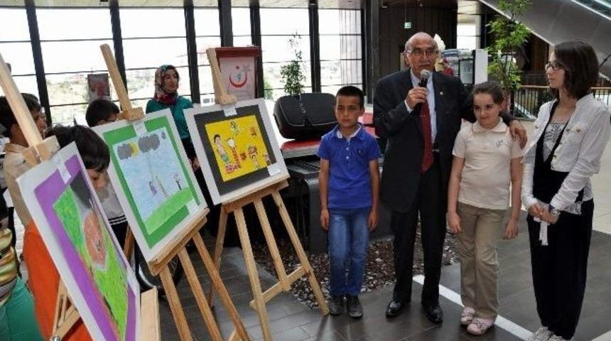 Halk Sağlığı M&uuml;d&uuml;rl&uuml;ğ&uuml; Tarafından Resim Yarışması Ve Sergi A&ccedil;ılışı Ger&ccedil;ekleştirildi