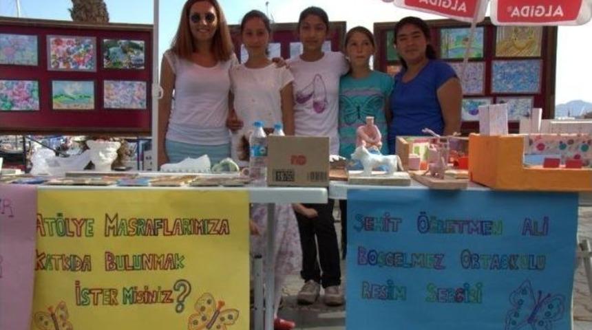 Kaş'ta &Ouml;ğrencilerden Okul Yararına Sergi
