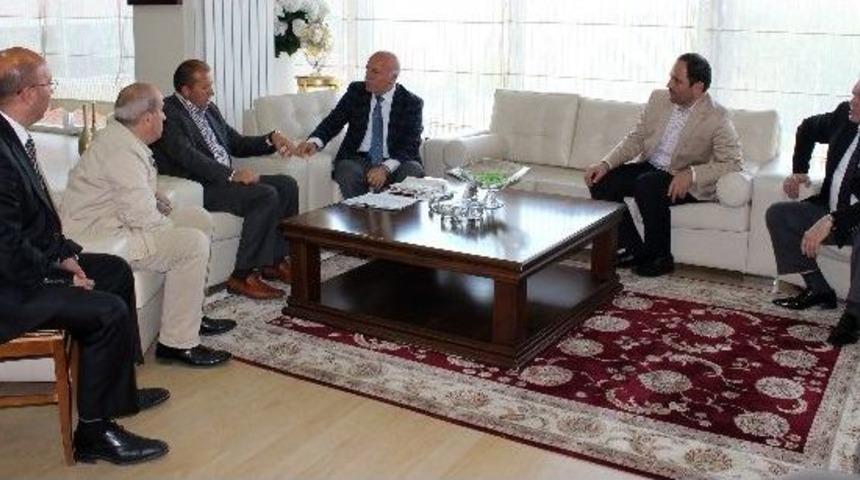 Erzurum B&uuml;y&uuml;kşehir Belediye Başkanı Mehmet Sekmen;