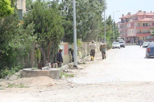 Sulama Kanallarında Temizlik Çalışmaları Devam Ediyor