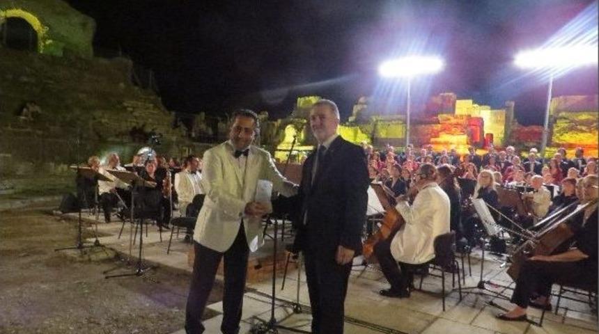 İzdso'dan Muhteşem Kapanış