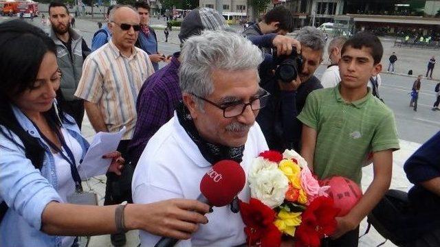 Polis Taksim'de Kuş Uçurtmuyor