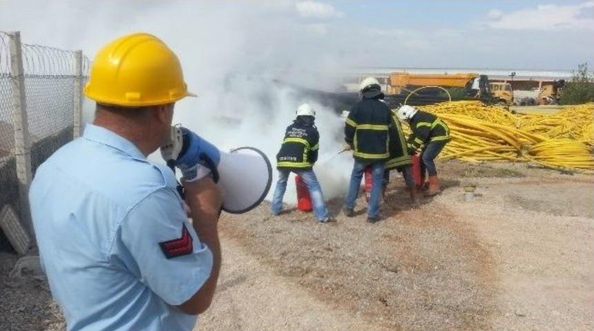K&uuml;tahya'da Ger&ccedil;ek Gibi Yangın Tatbikatı