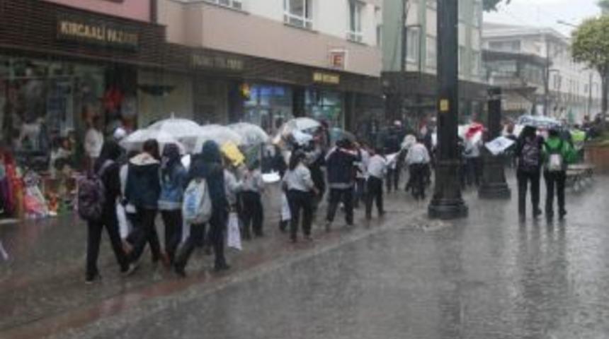 Sağanak Yağışa Aldırmayan Mehter Takımı &Ccedil;almaya Devam Etti...(&ouml;zel Haber)