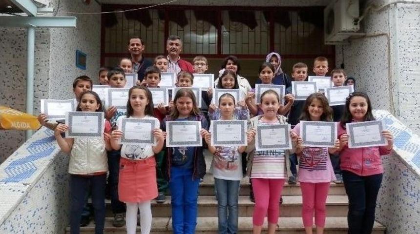 Kursiyerler Sertifikalarını Aldılar