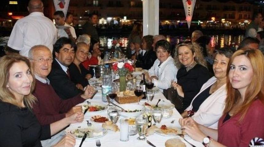 Fo&ccedil;a&rsquo;da 2014 Yelken Sezonu A&ccedil;ıldı