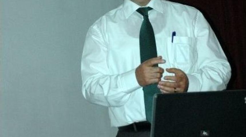 Eskişehir'de 'tarım Ve Kırsal Alanların Geleceği A&ccedil;ısından B&uuml;y&uuml;kşehir Yasası' Paneli