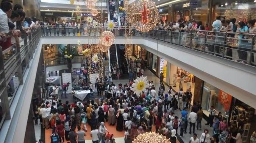 &Uuml;nl&uuml; Sanat&ccedil;ı Mehmet Erdem Diyarbakır&rsquo;da