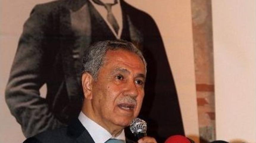 Balkan Rumeli G&ouml;&ccedil;menleri Federasyonu Genel Kurulu'na Arın&ccedil; İle &Ccedil;ıray'ın Atışması Damga Vurdu