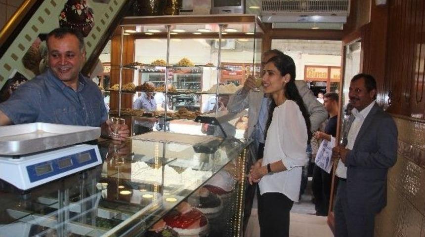Mardin Belediye Eşbaşkanları 1. Cadde Esnafını Ziyaret Etti